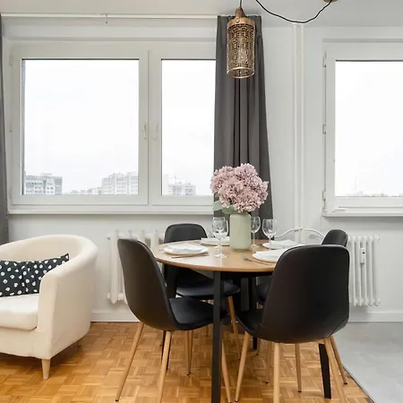 Przytulny Apartament Z Wanna Blisko Parku I Stawu We Wroclawiu By Renters アパート *