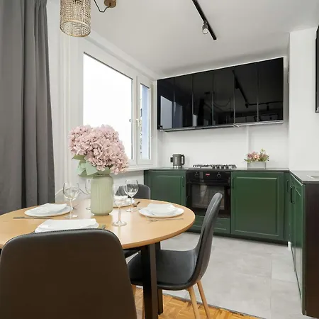 Appartamento Przytulny Apartament Z Wanna Blisko Parku I Stawu We Wroclawiu By Renters Breslavia