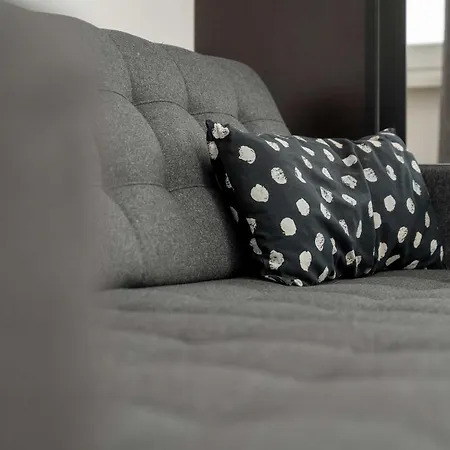 Przytulny Apartament Z Wanna Blisko Parku I Stawu We Wroclawiu By Renters Breslavia